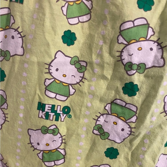 Hello Kitty Shamrock Pj Pants - Picture 4 of 4